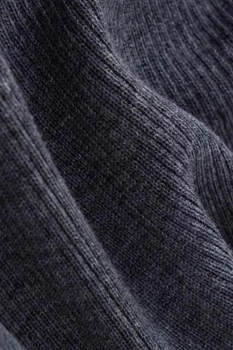 100 Merino Wool Seamless Mock Neck Sweater