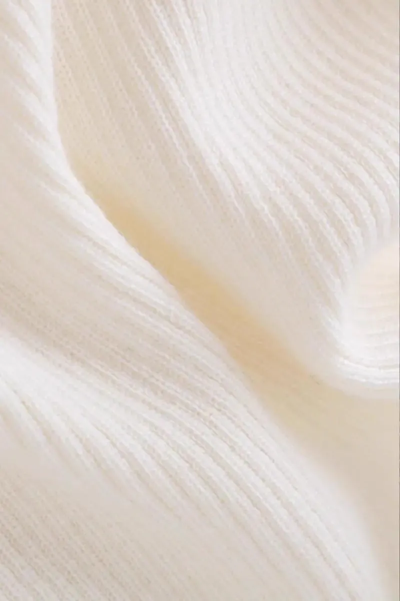 100 Merino Wool Seamless Mock Neck Sweater