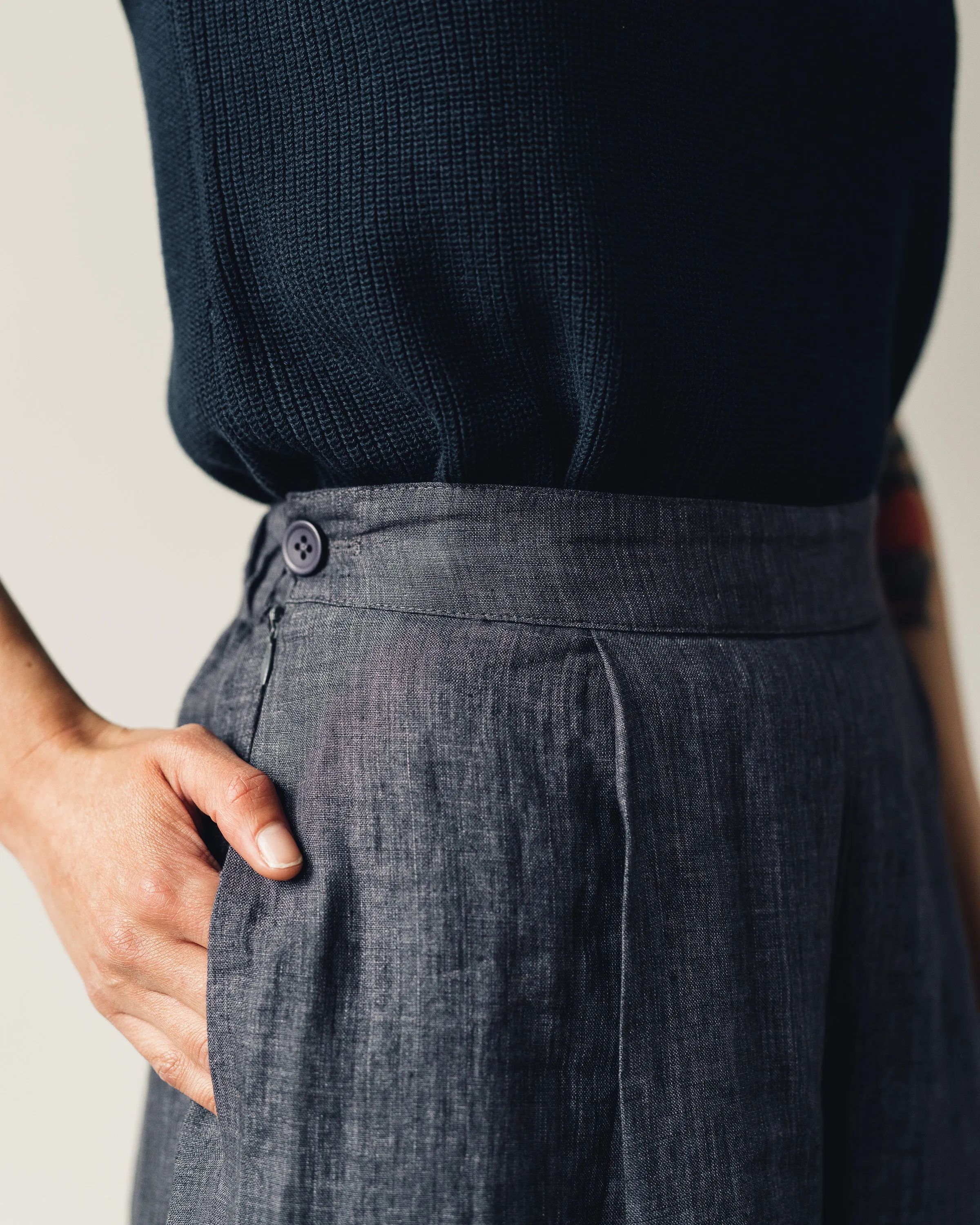 7115 Linen Cropped Wide-Legged Trouser, Slate Gray