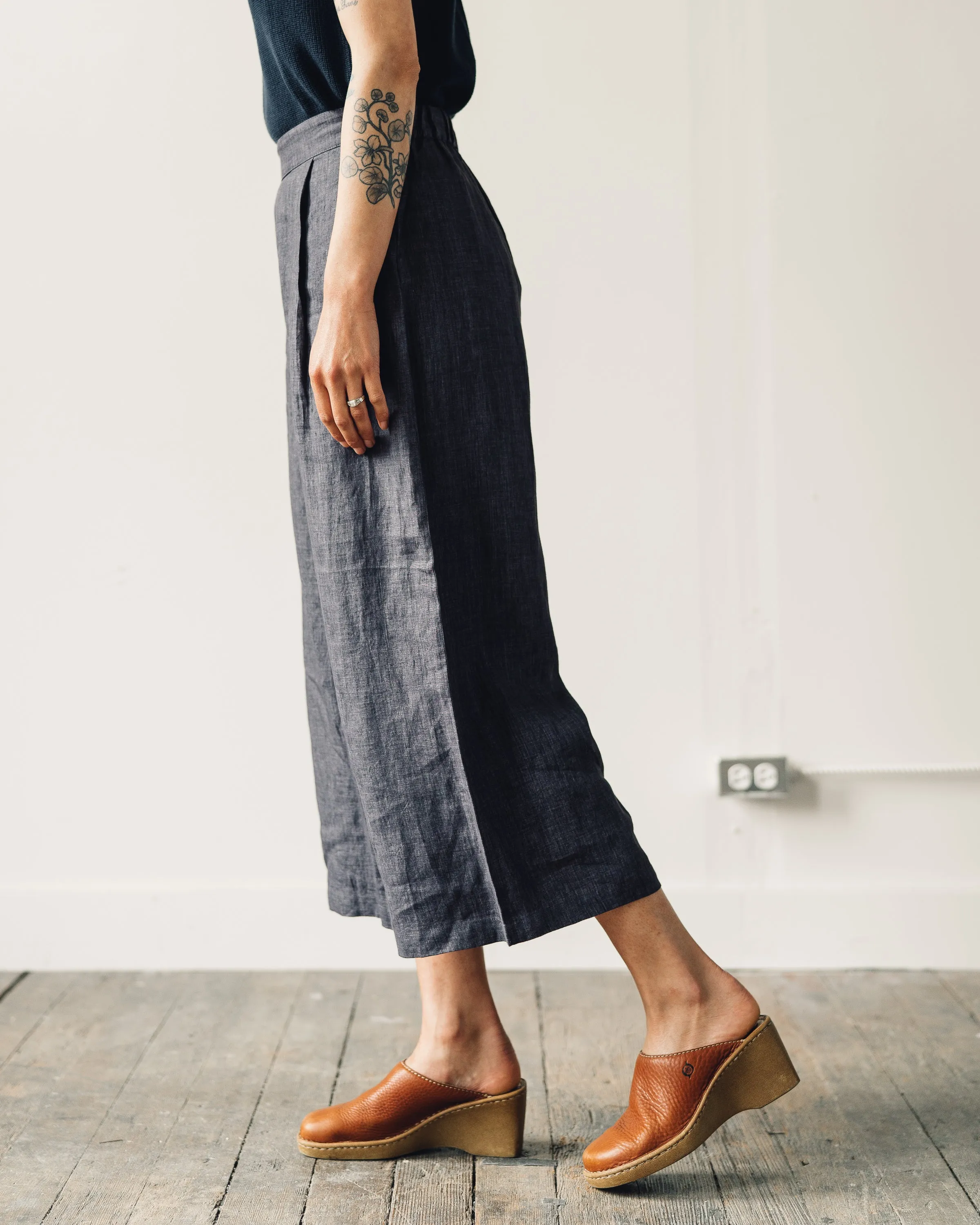 7115 Linen Cropped Wide-Legged Trouser, Slate Gray