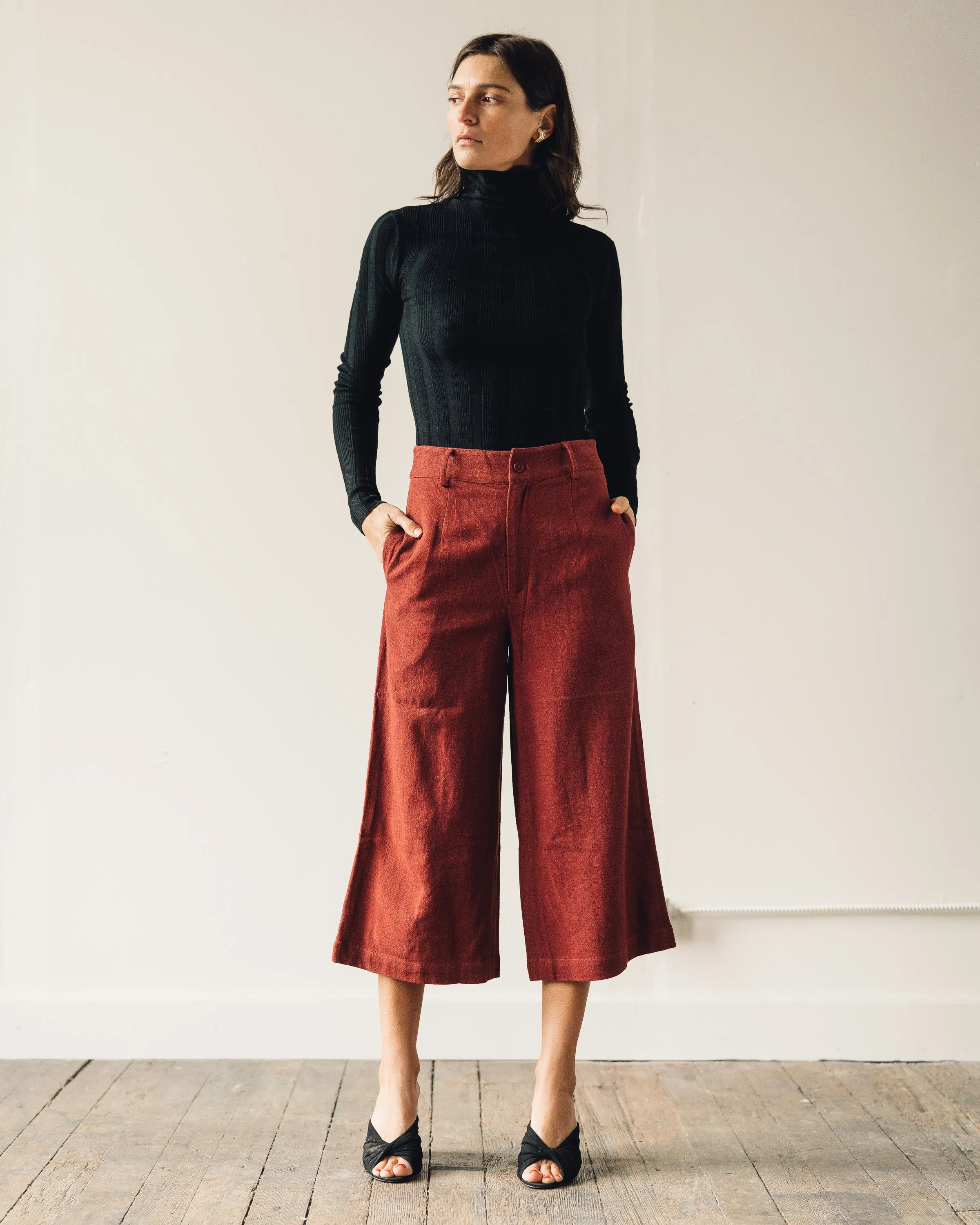 7115 Linen Wide-Legged Cropped Trouser, Rust