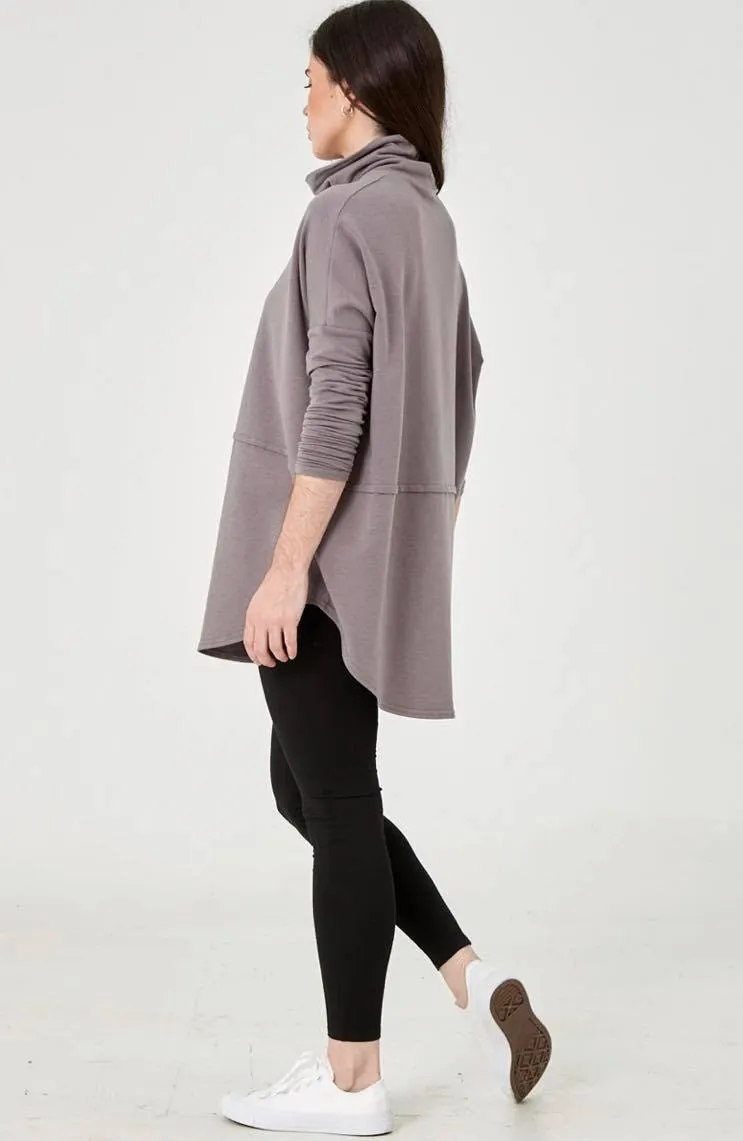 Advika - Abigail Turtleneck