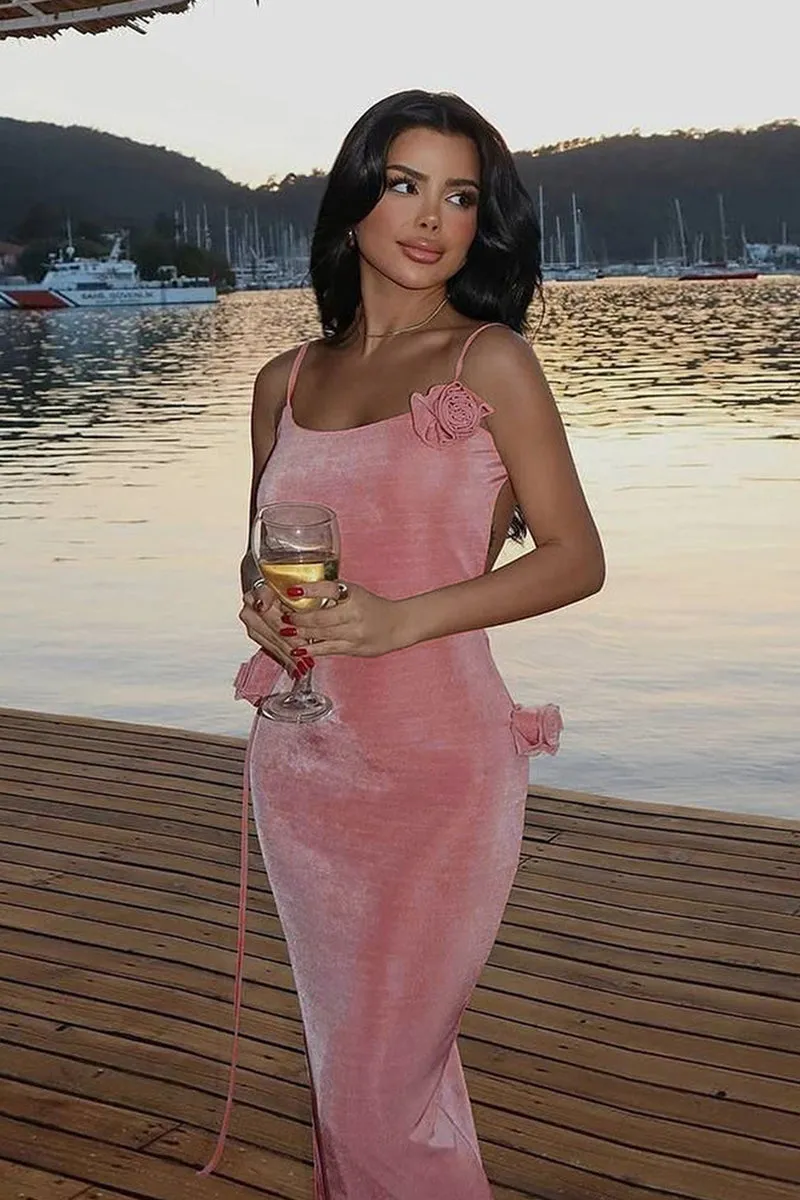Backless Rosetta Design Bodycon Maxi Dress