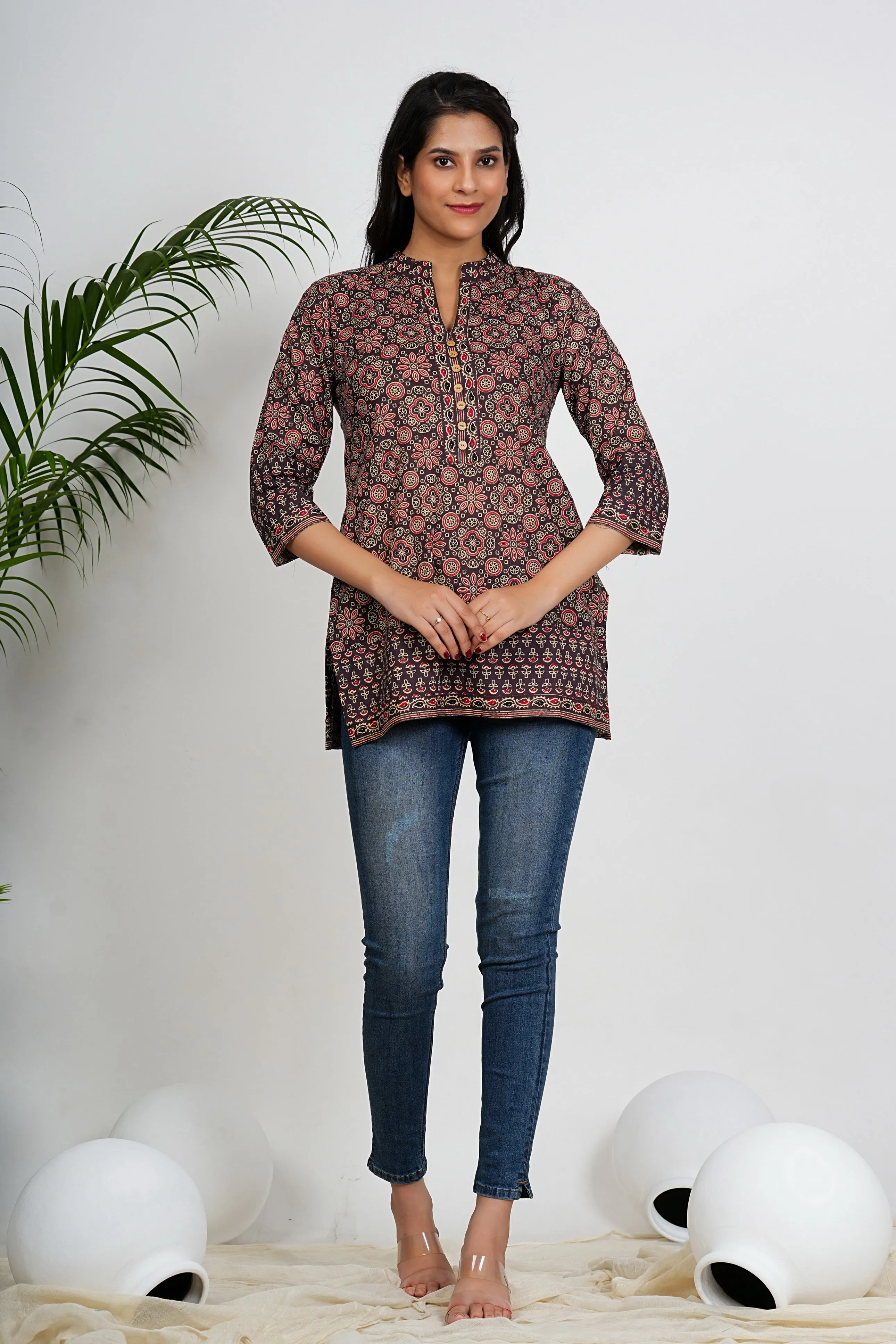 Black Color Geometric Printed Straight Cotton Tunic