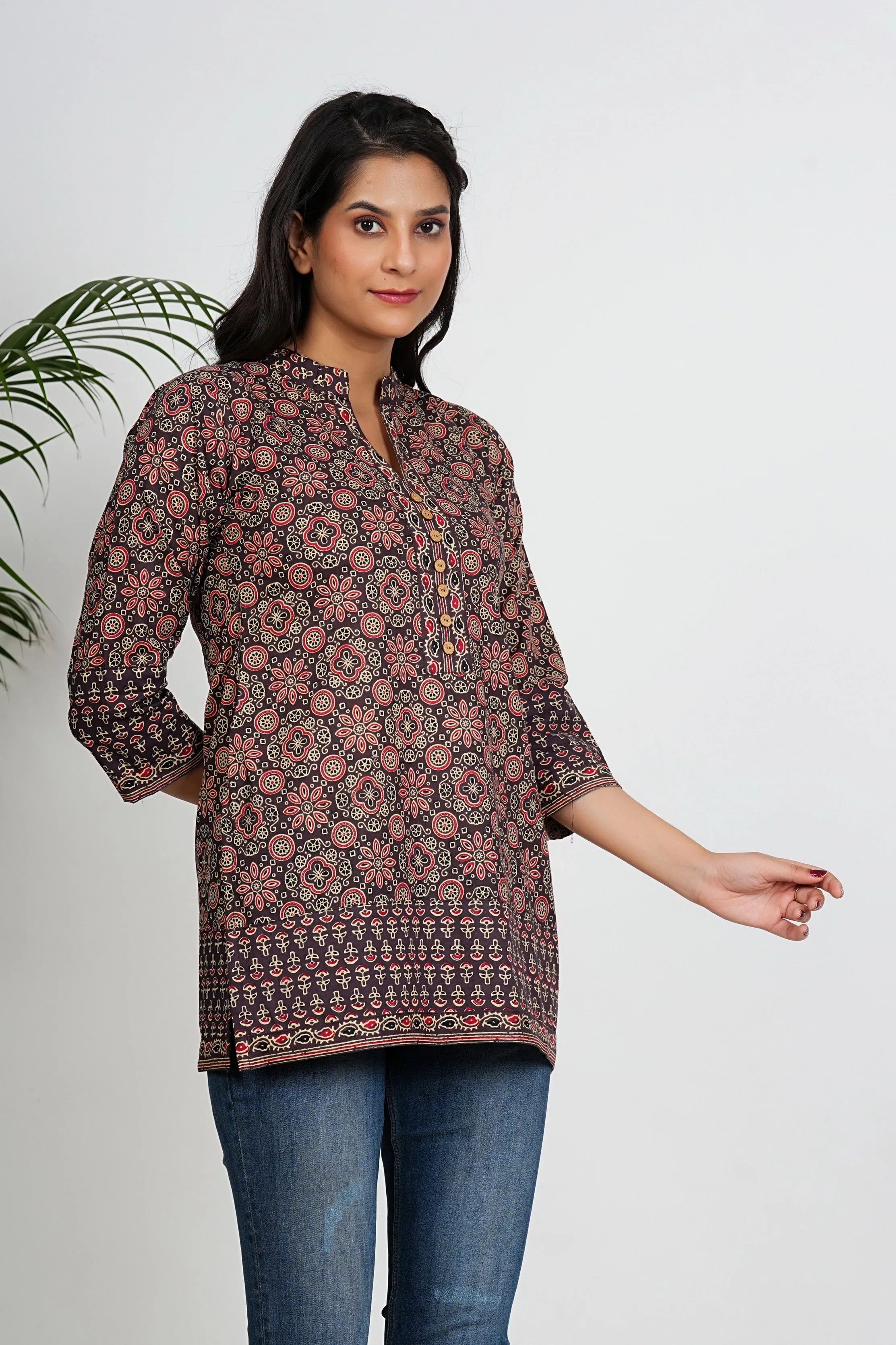 Black Color Geometric Printed Straight Cotton Tunic
