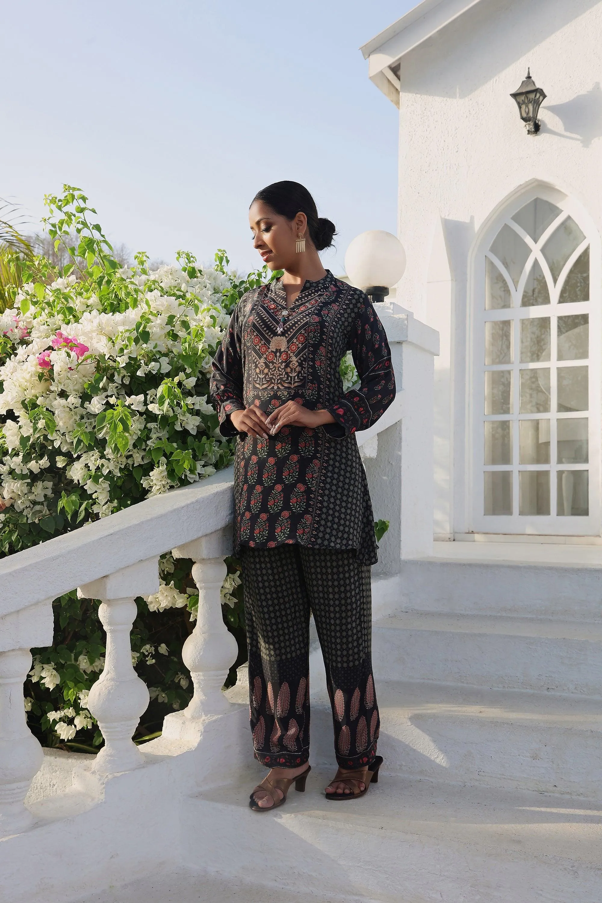 Black Printed Tunic Set With Embellishment