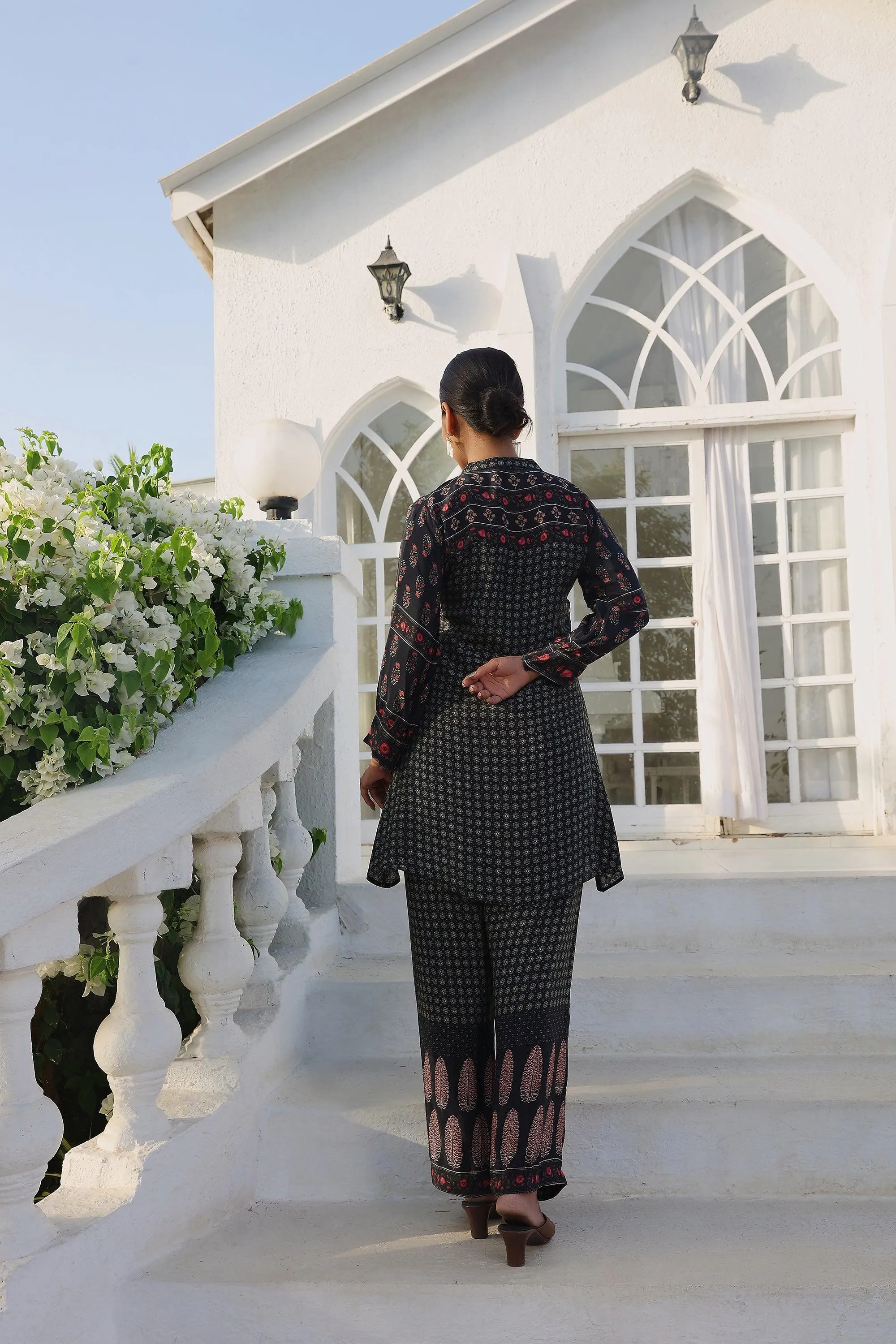 Black Printed Tunic Set With Embellishment