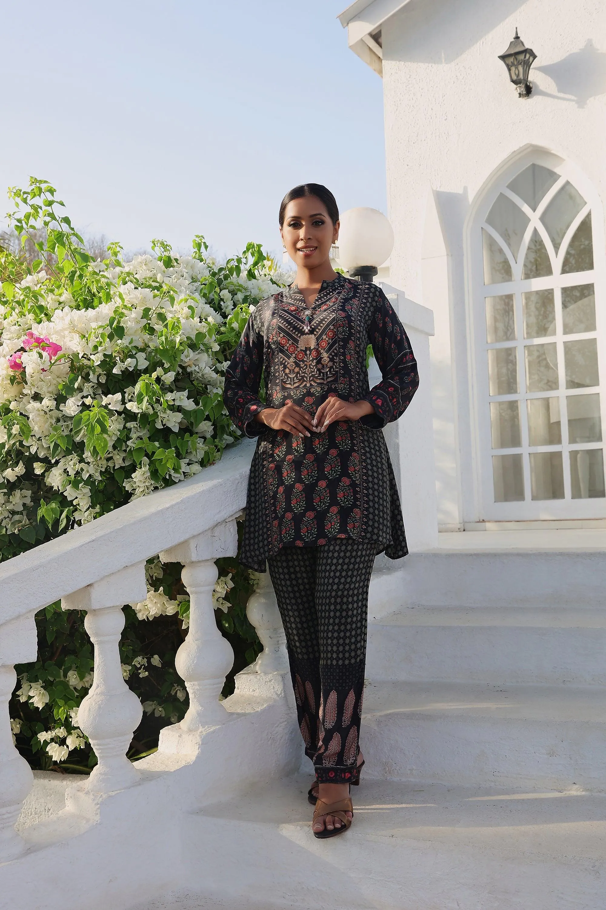 Black Printed Tunic Set With Embellishment