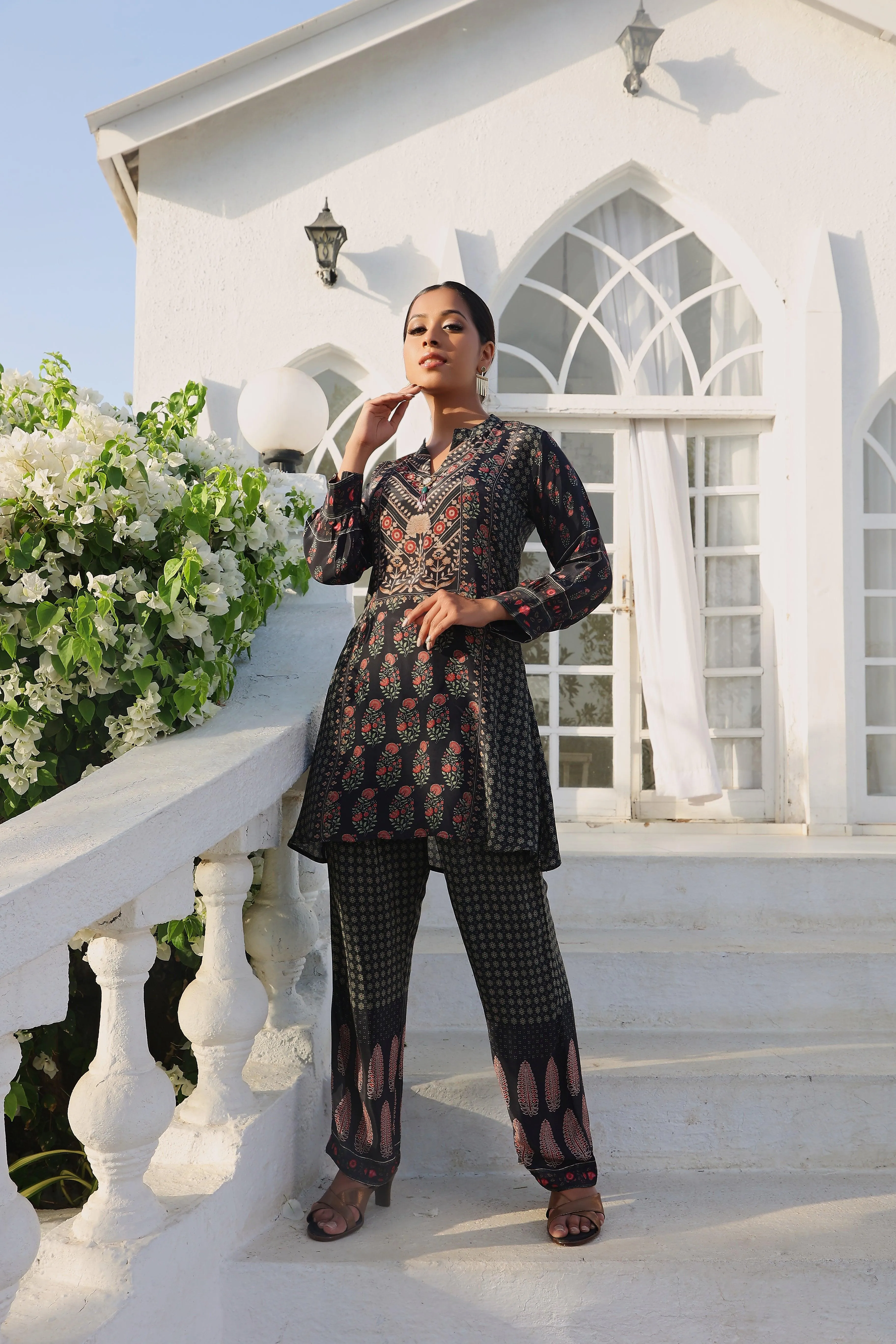 Black Printed Tunic Set With Embellishment
