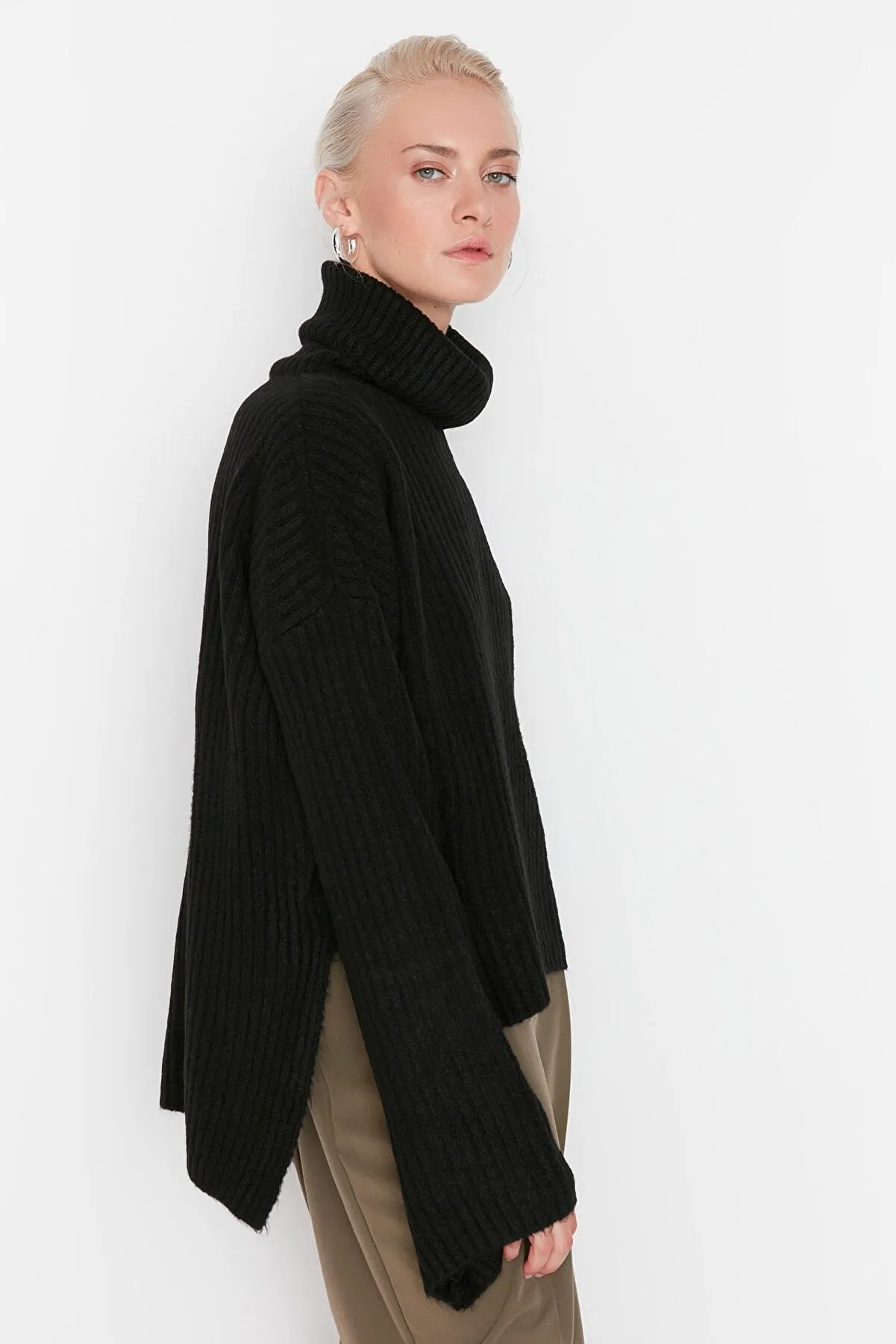 Black sweater top