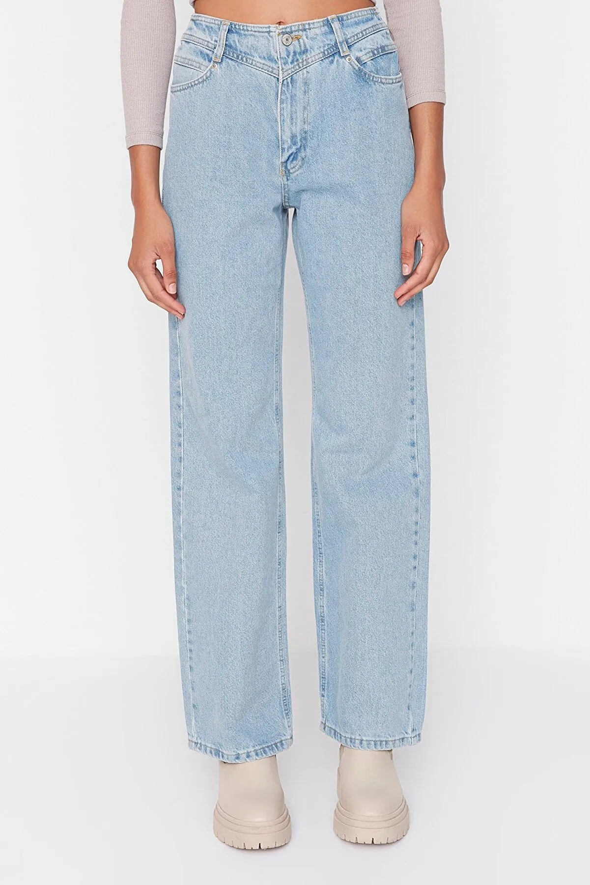blue wide leg jeans