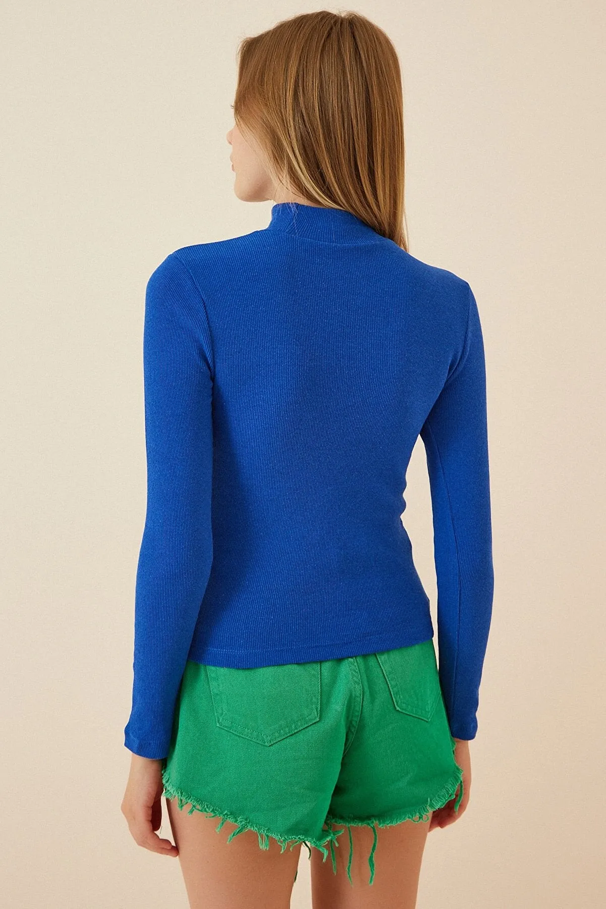 Cut out blue top