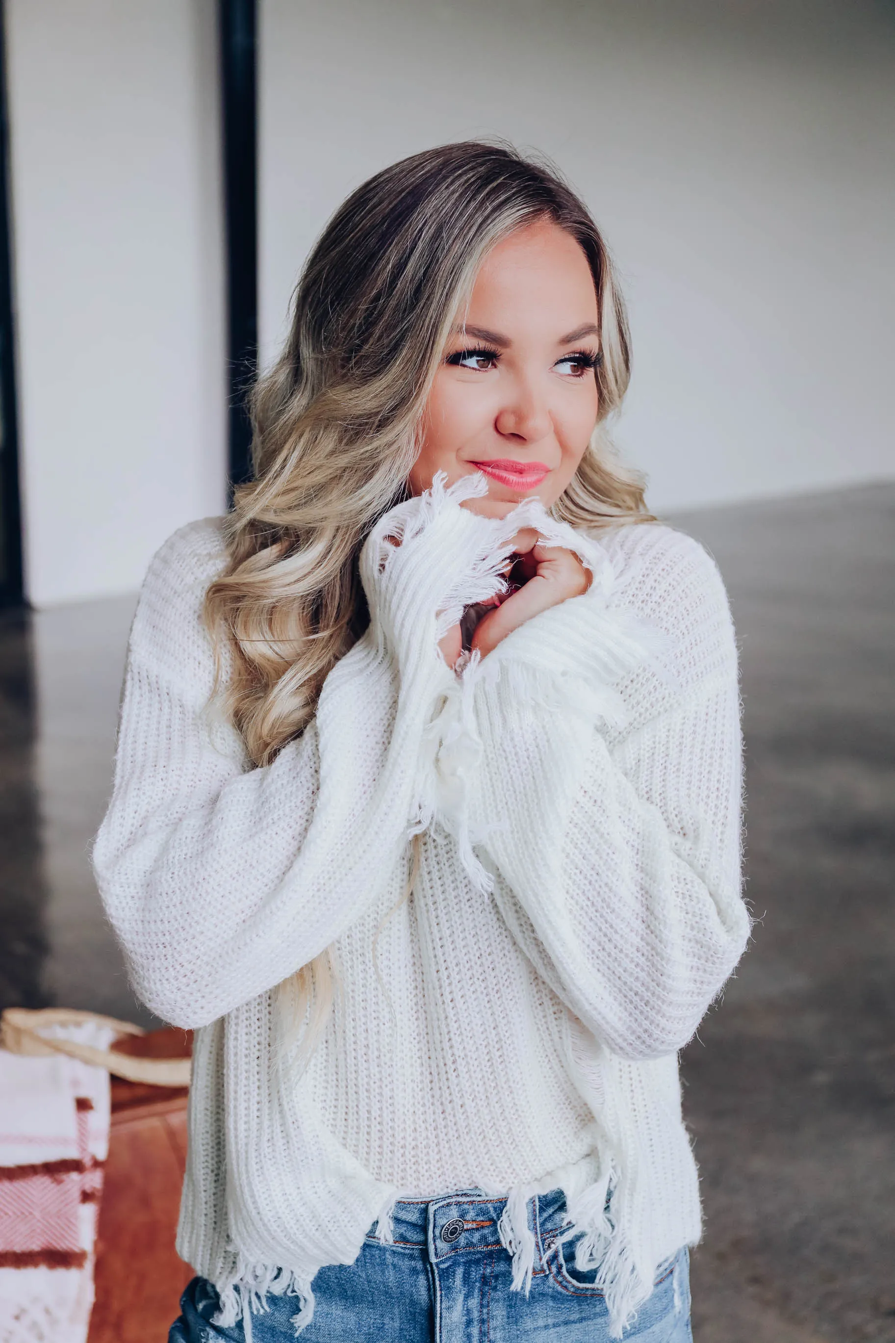 Evie Distressed Sweater - Ivory