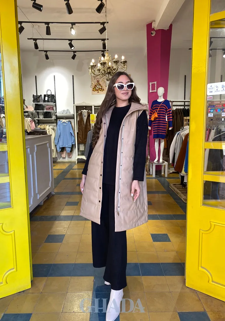 Gilet matelassé à capuche en beige