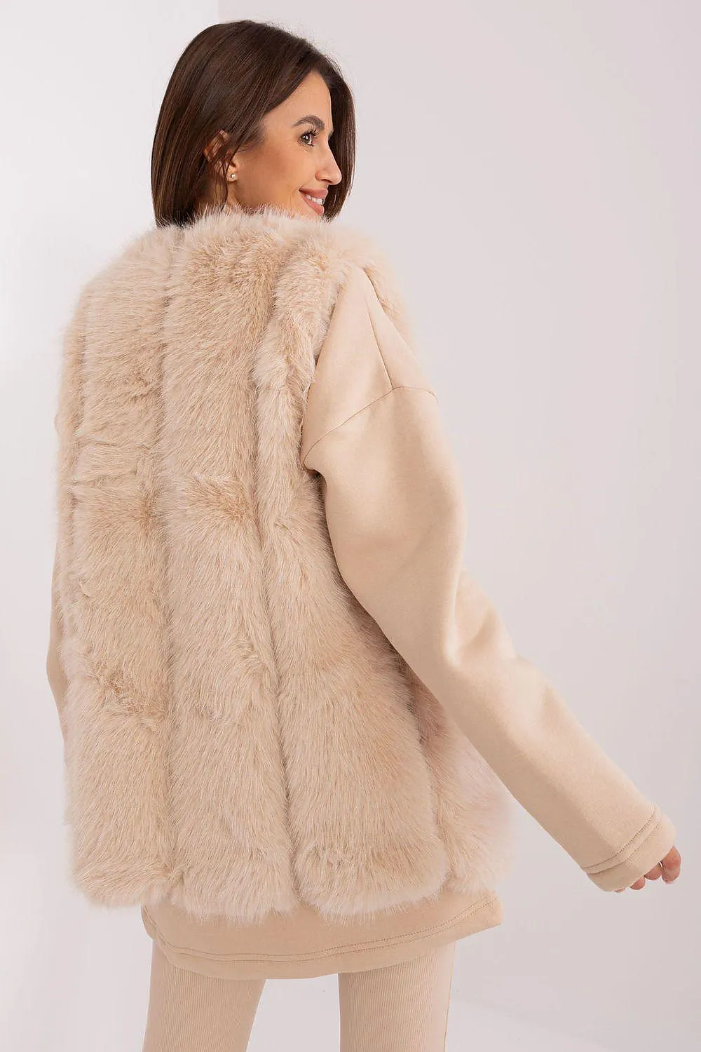 Gilet model AT fur vest