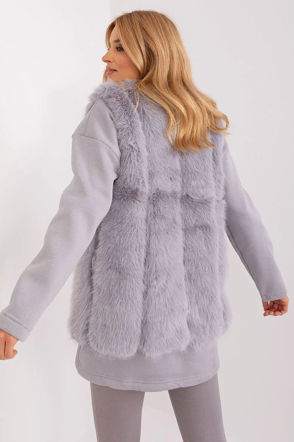 Gilet model AT fur vest