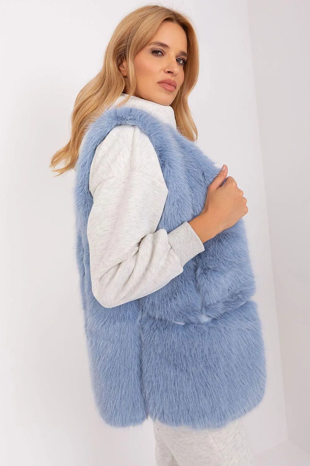 Gilet model AT fur vest