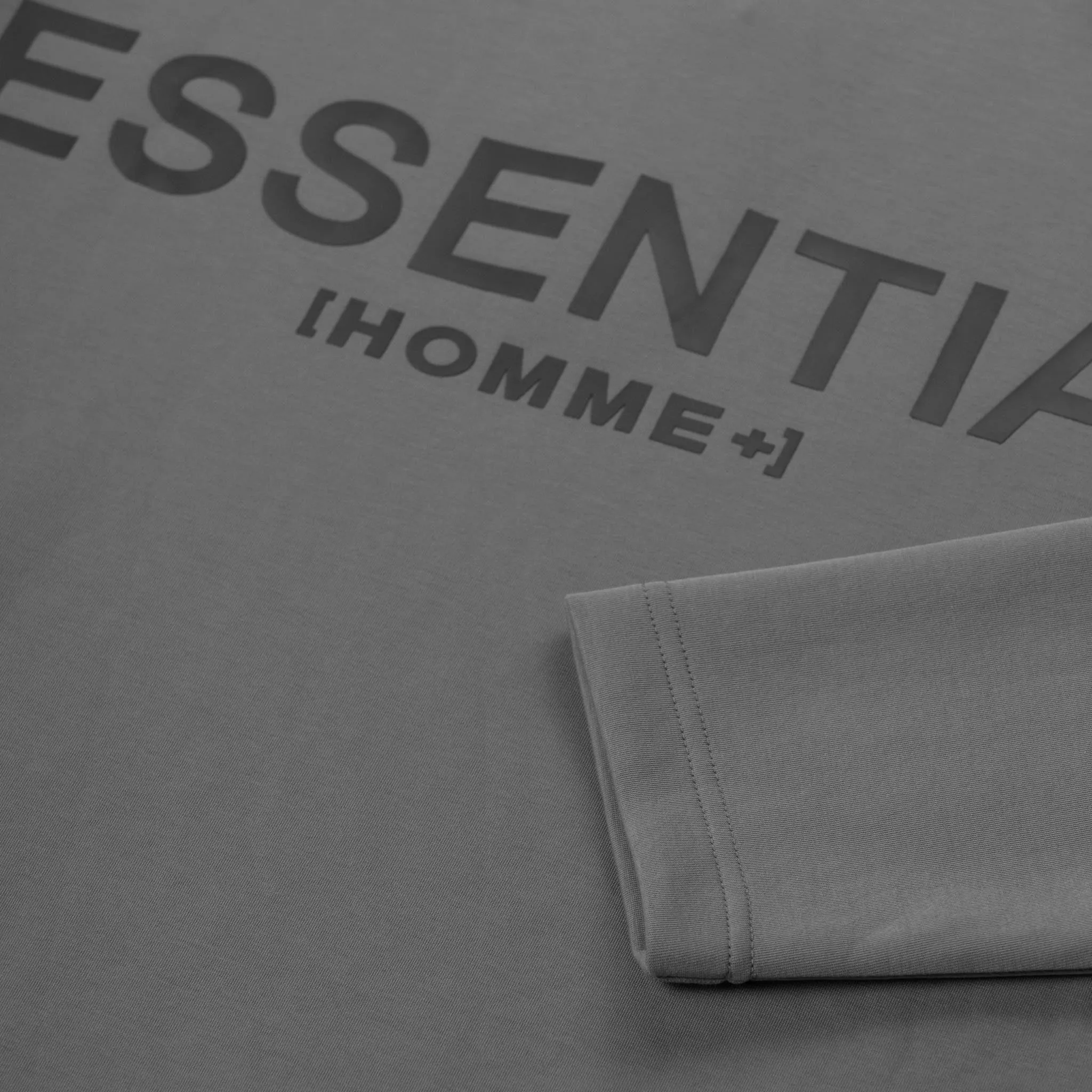 HOMME  'ESSENTIAL' Rubber Logo L/S Big Tee Shark