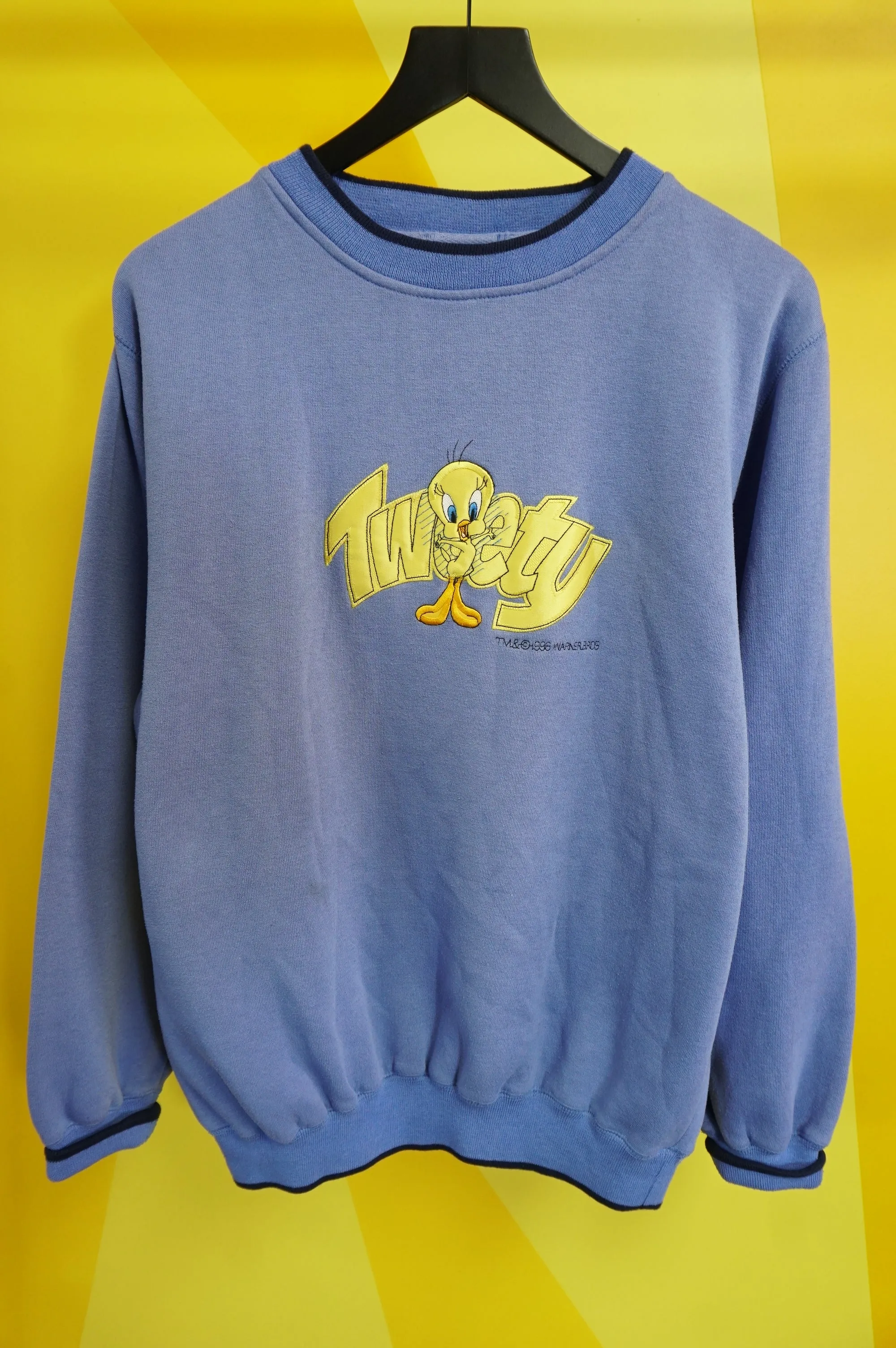 (L) 1996 Embroidered Tweety Crewneck