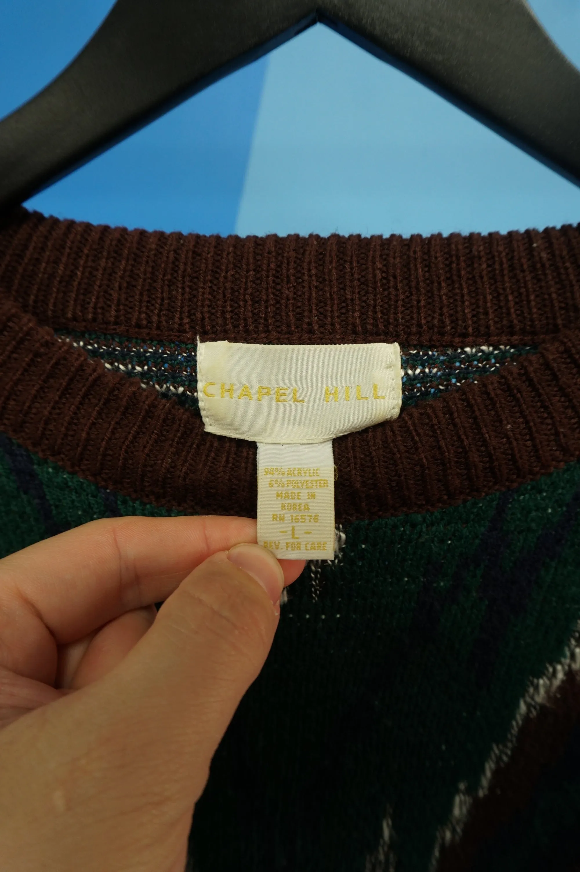 (L) Vtg Chapel Hill Knit Sweater