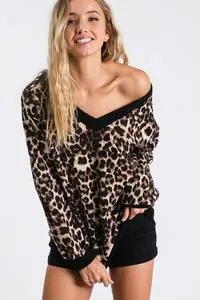 Leopard v-neck one-shoulder top