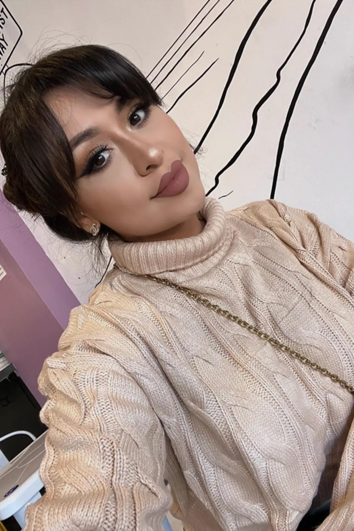 LOLA SWEATER