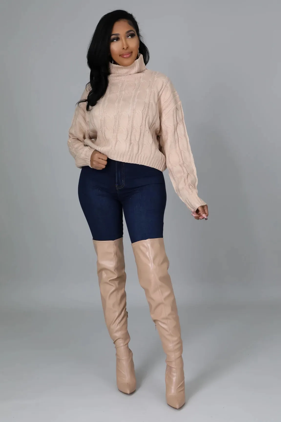 LOLA SWEATER