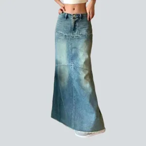 Low-waist vintage denim skirt