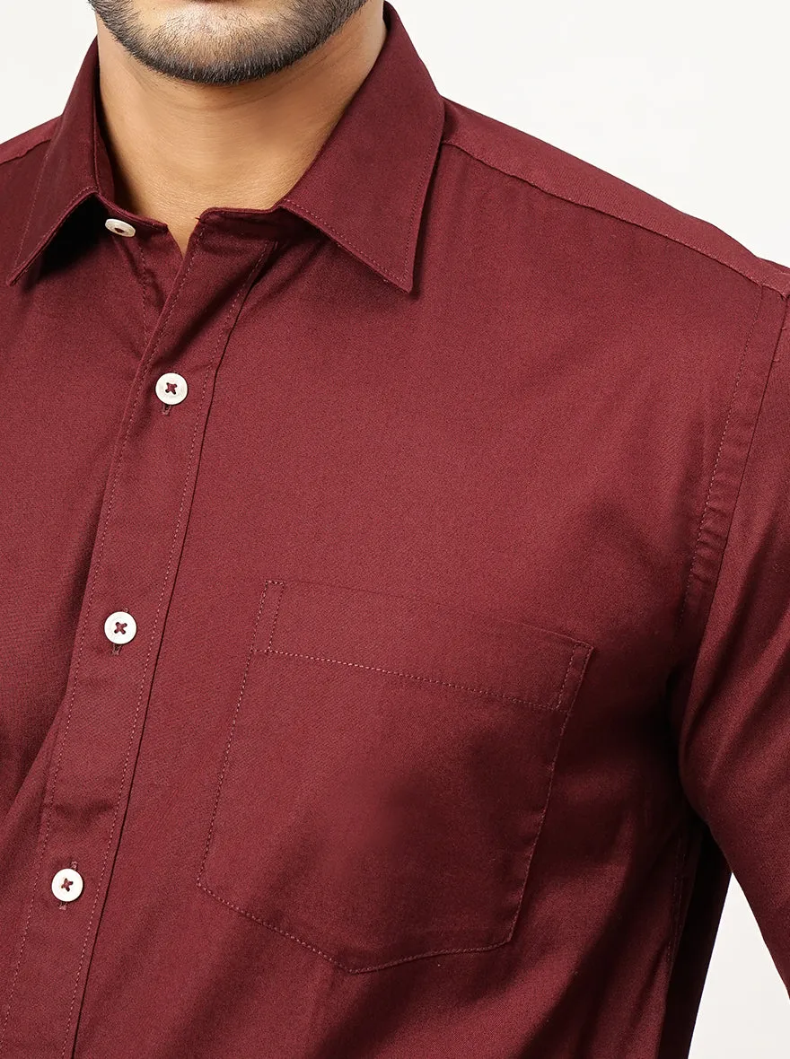 Maroon Solid Tailored Fit Semi Casual Shirt | JadeBlue