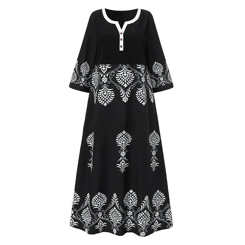 Minimal Monochromatic Maxi Dress for Summer