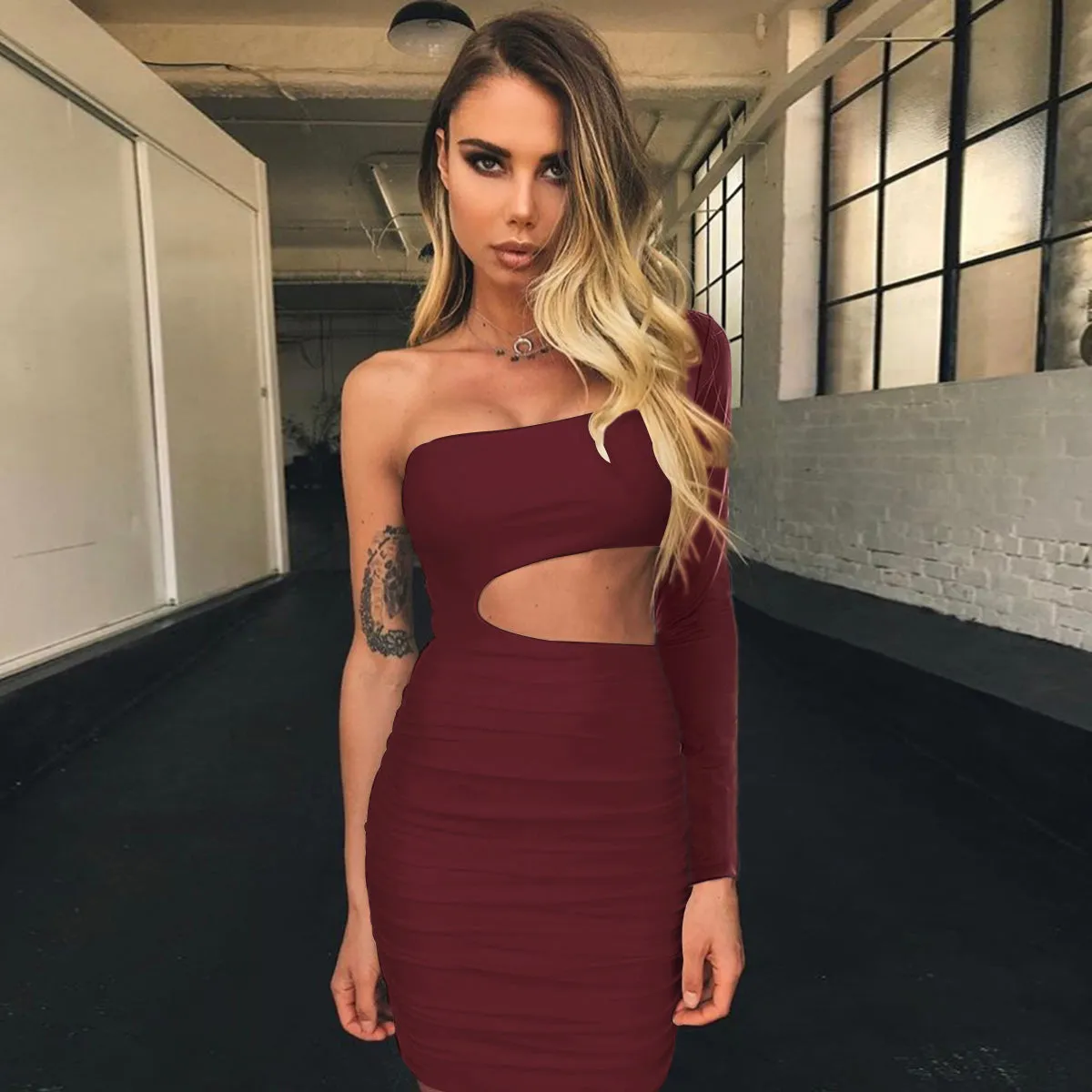 One Off-shoulder Cut Out Bodycon Dress