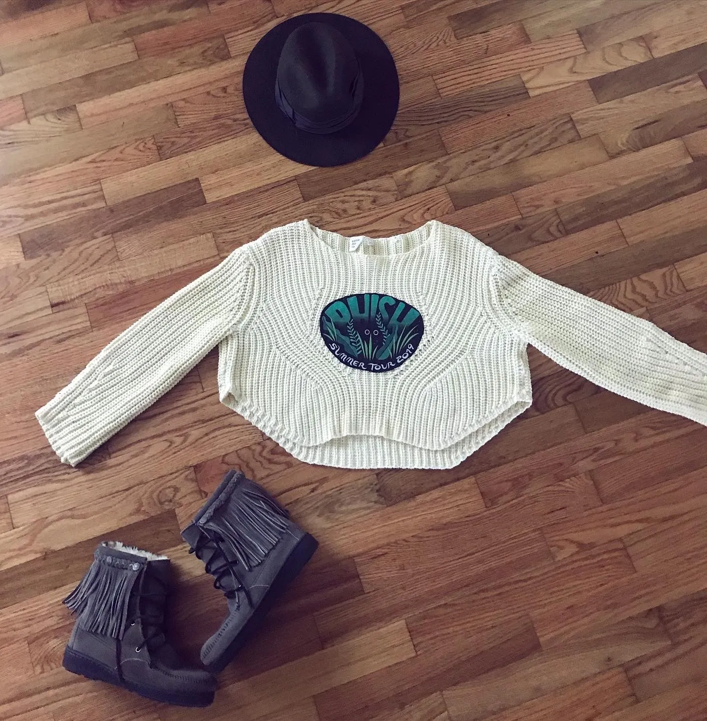 Phish Appliqué Somedays Lovin Cropped Sweater