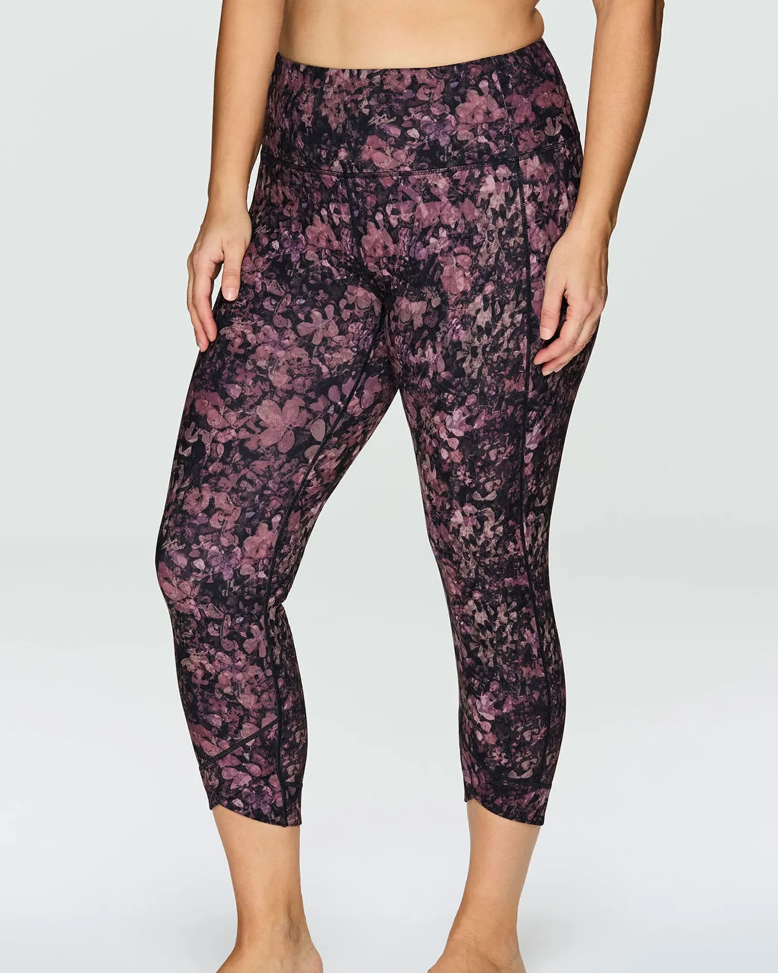 Secret Garden Super Soft Tulip 7/8 Legging | Dark Pink