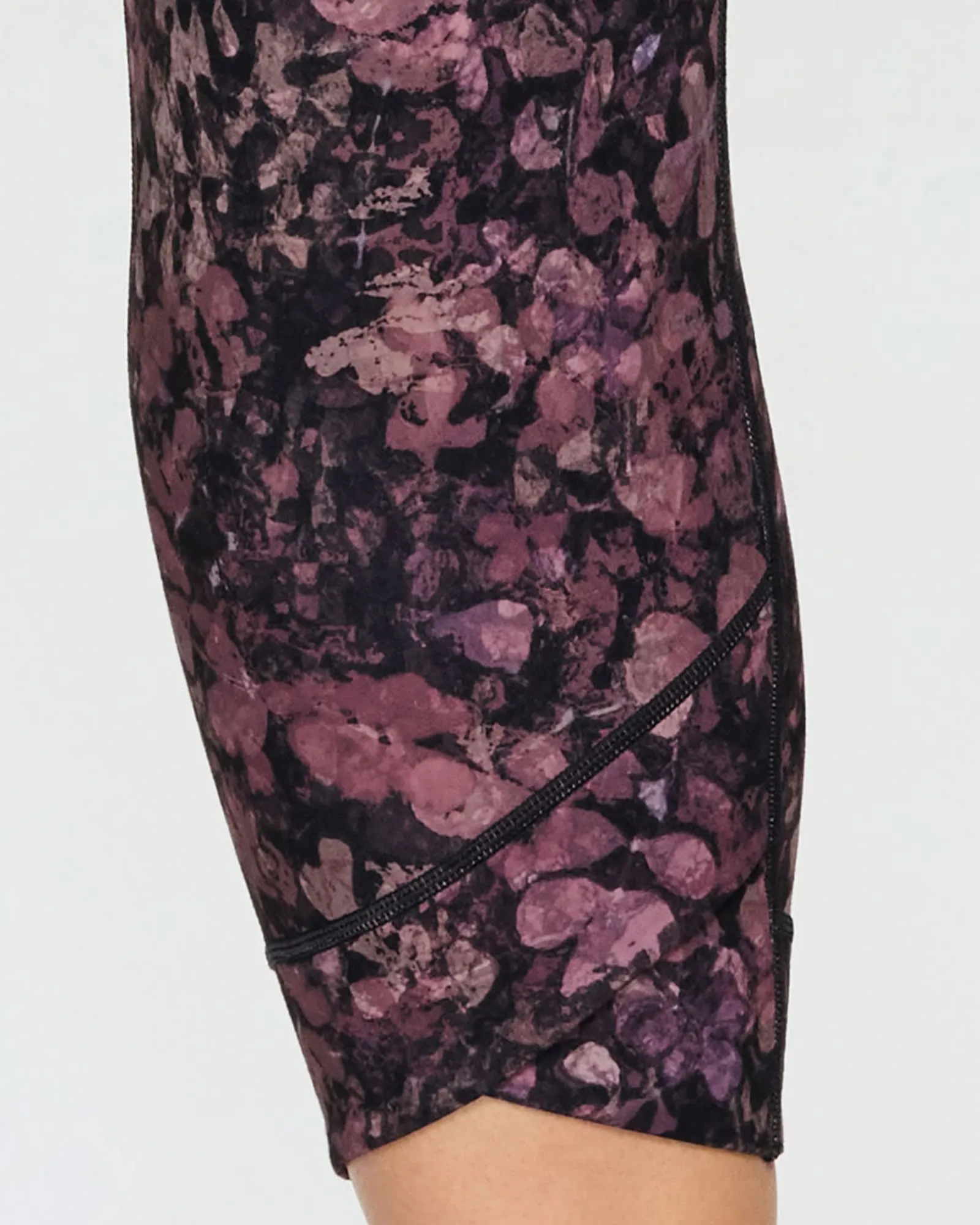 Secret Garden Super Soft Tulip 7/8 Legging | Dark Pink