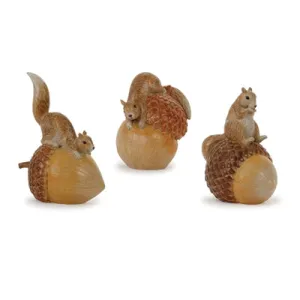 SQUIRREL W/ACORN