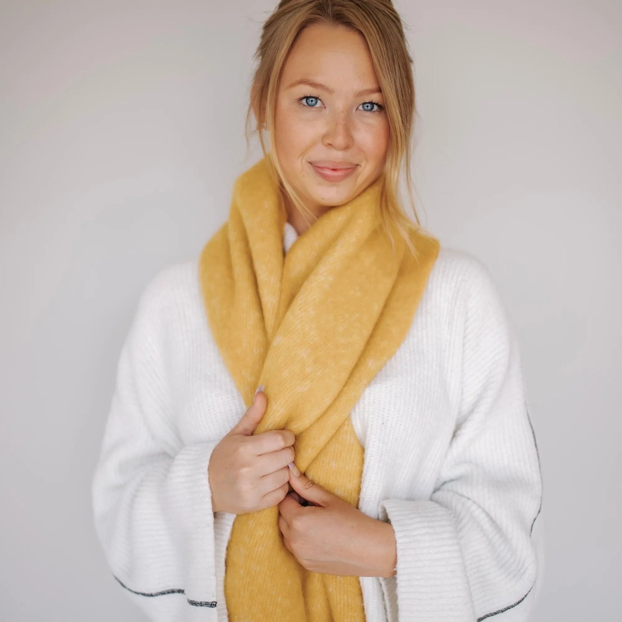 Sunday Solid Color Scarf