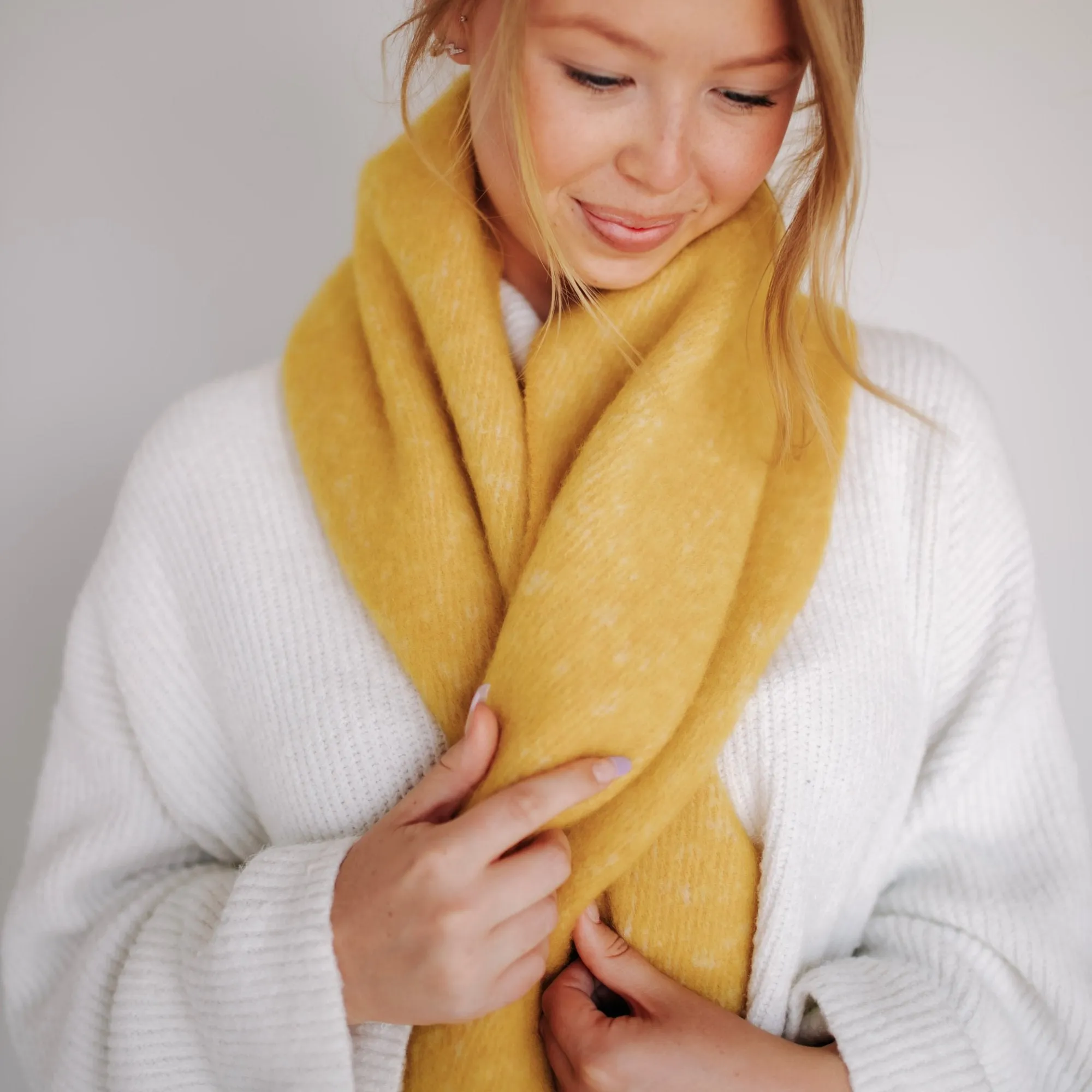 Sunday Solid Color Scarf