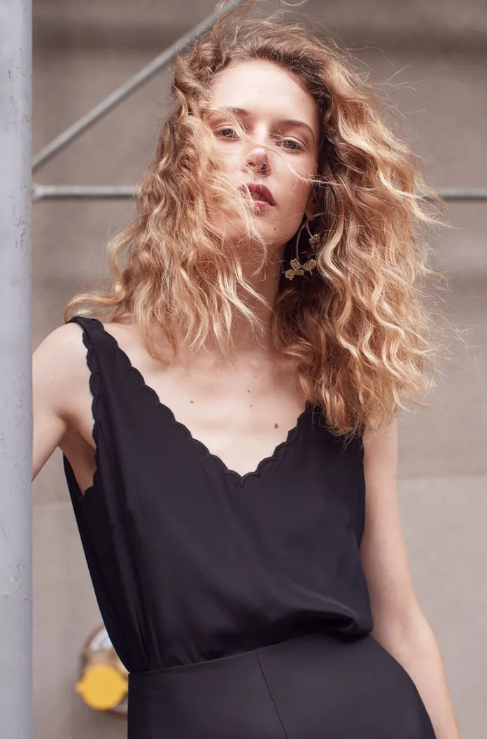 Tailored Silk Charmeuse Scallop Tank - Black