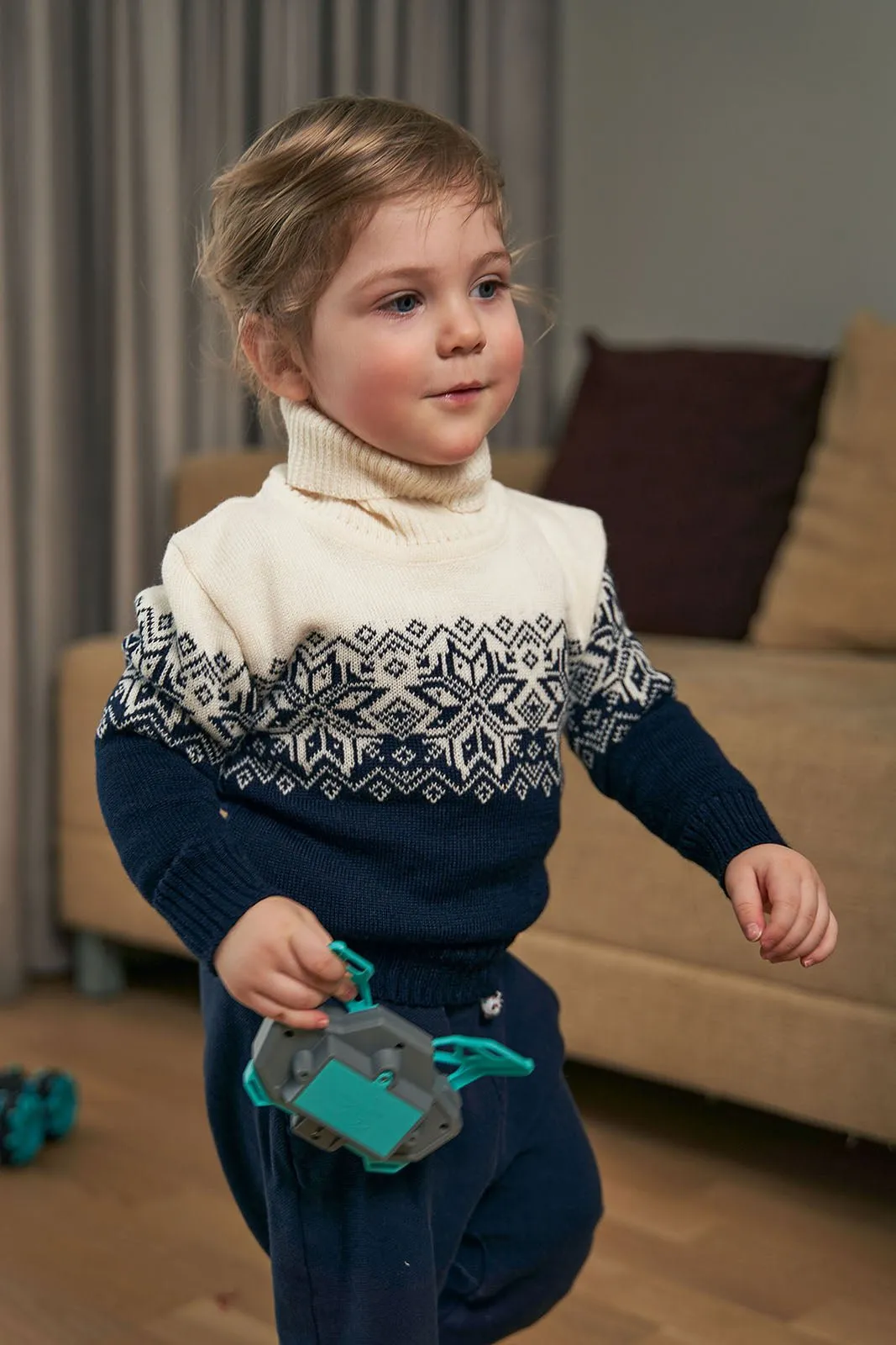 Vormsi kid's woolen sweater