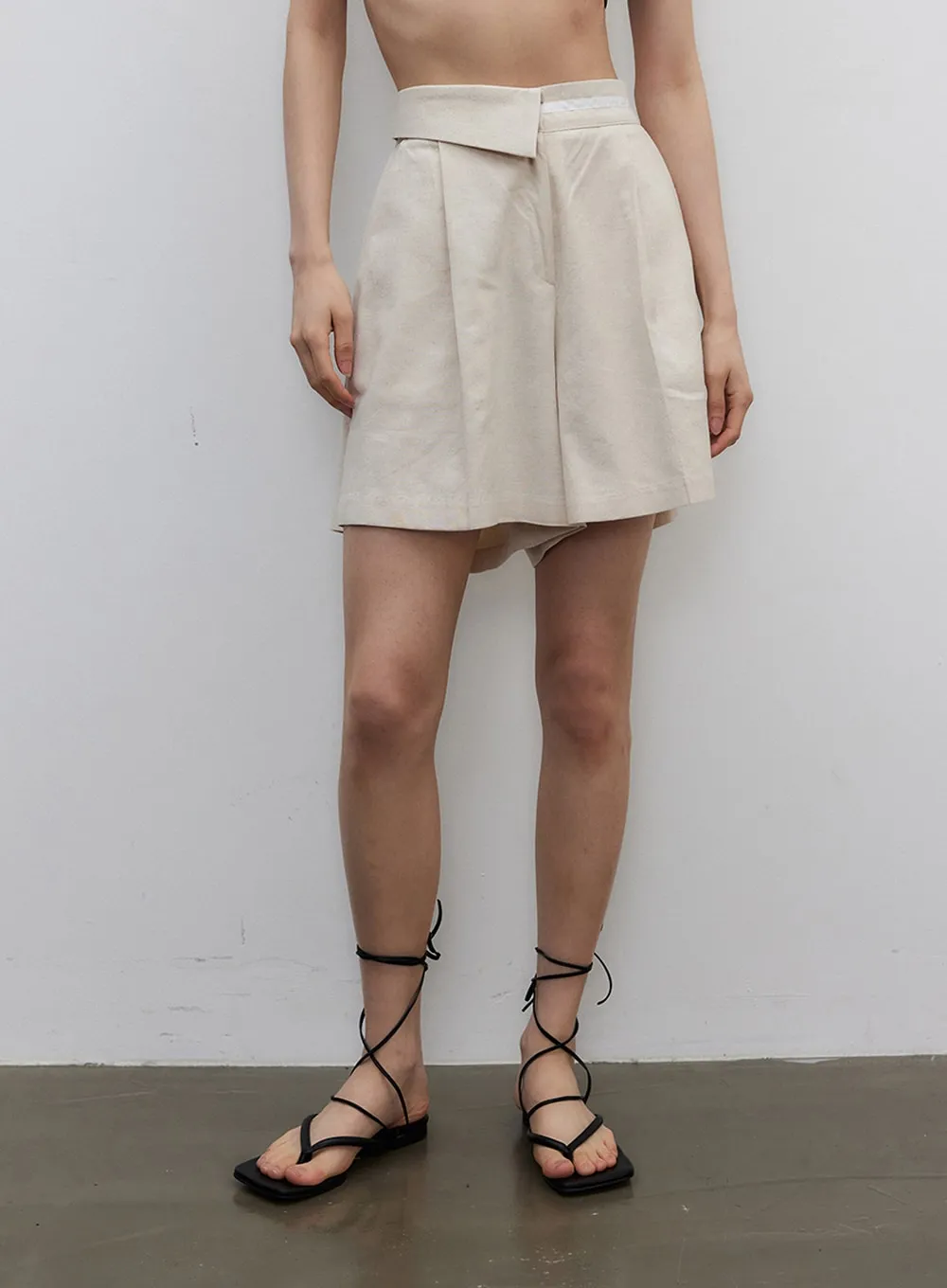 Wide Leg Tailored Shorts IY325