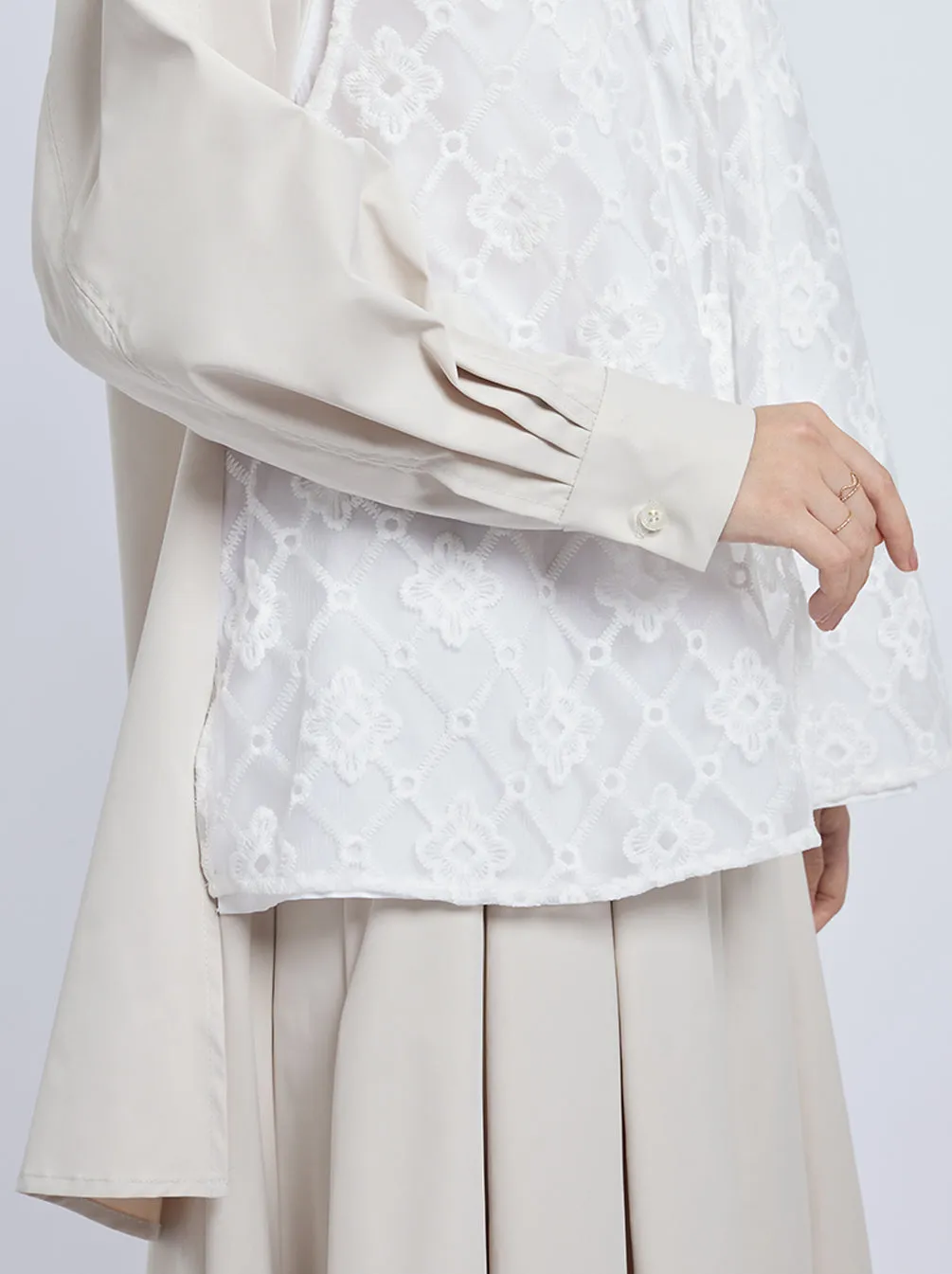 ZELA LACE BOXY TUNIC CREME